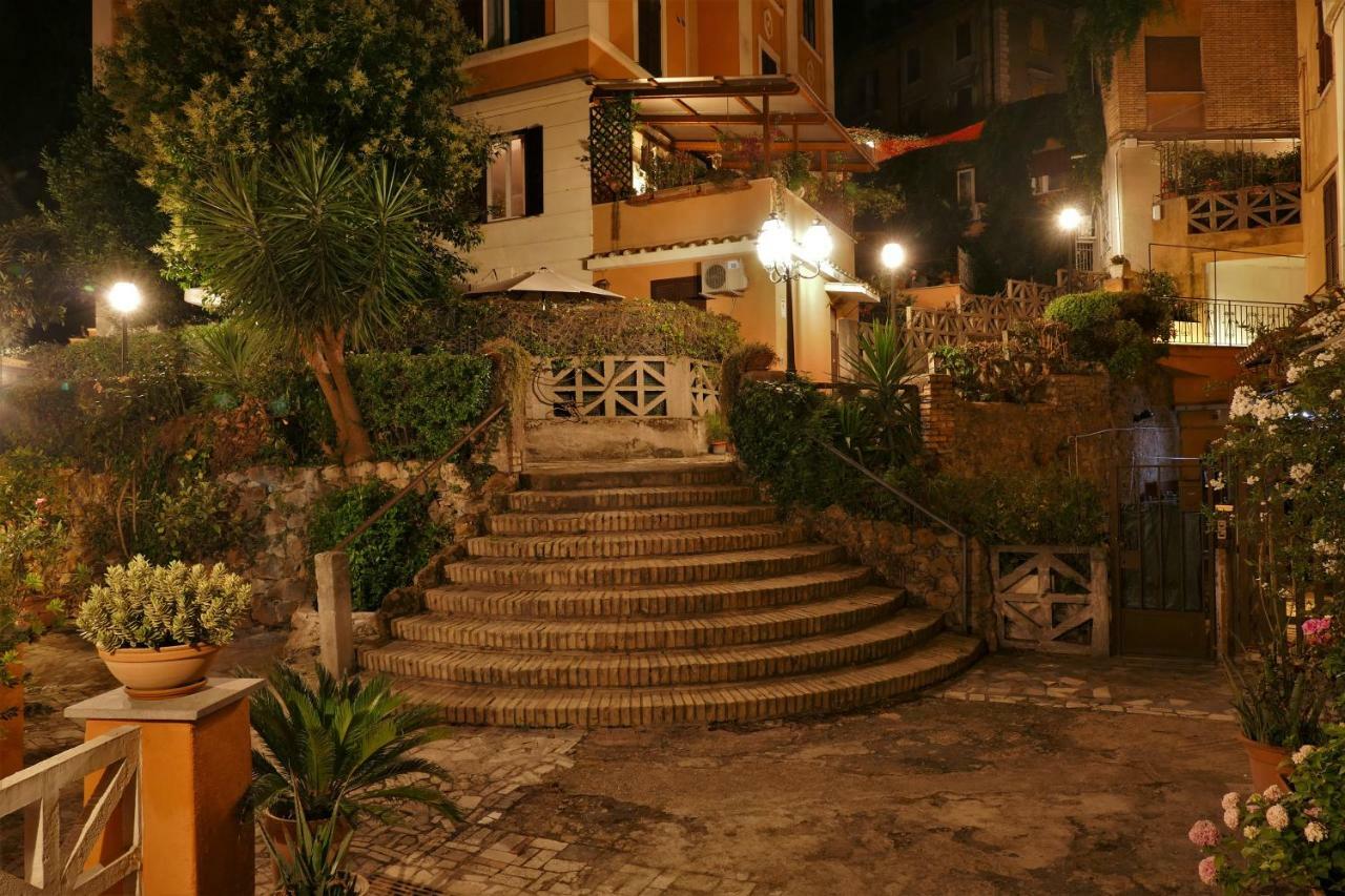 Trastevere Hidden Garden - Rome, Rome